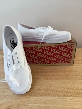 Vans Authentic True White Canvas Women's Athletic Shoes Sz: M 5.5 / W 7